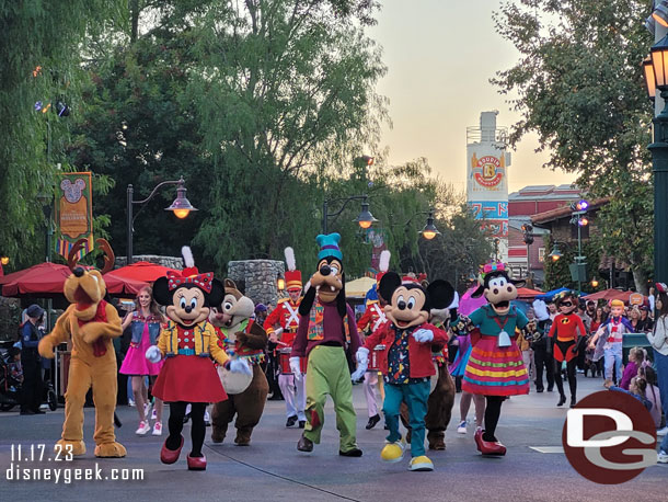 Mickey's Happy Holidays arriving in  Carthay Circle