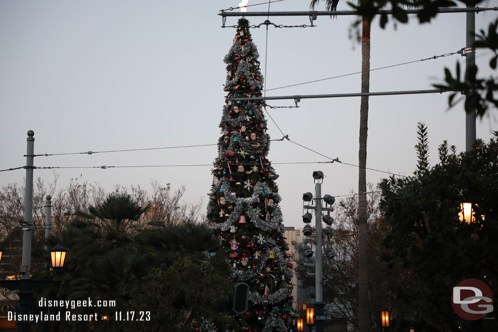 4:51pm - Buena Vista Street tree lighting just happened