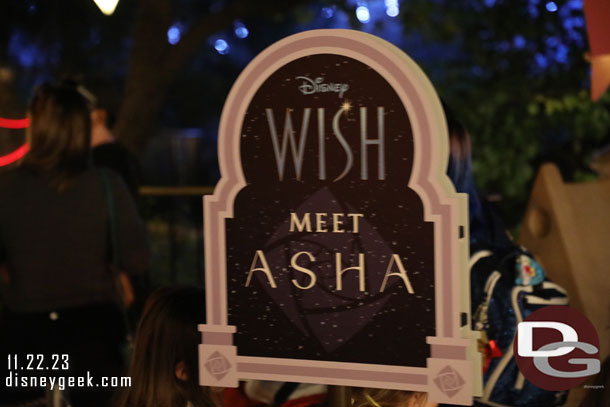 Asha from Disney Wish was out in Fantasy Faire