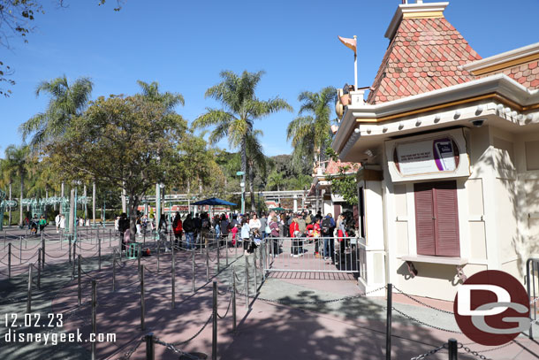 Line at the ticket booths this morning.