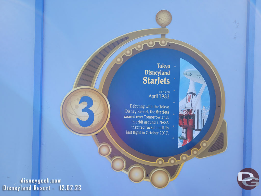 The #2 graphic featuring Walt Disney World was not installed.