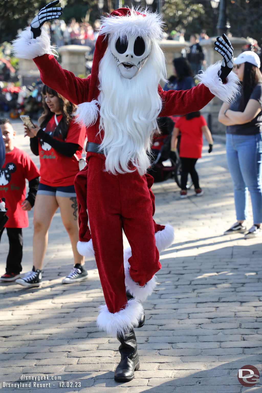 He waved and posed for me as we crossed paths.