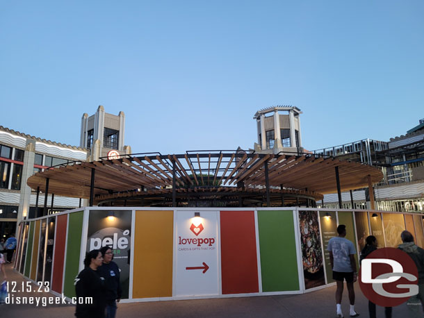 Paseo and Centrico construction in Downtown Disney.  The cover over the dining area is taking shape