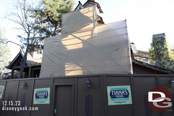 Scaffolding it up over the queue entrance for Tiana's now.