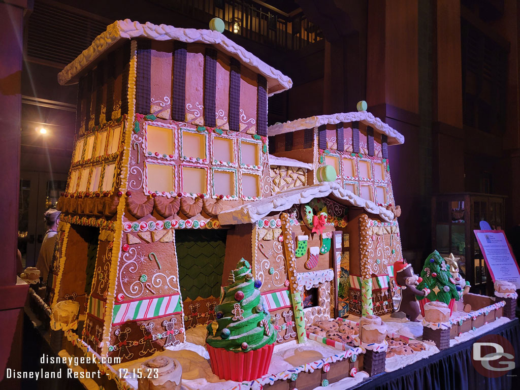 A quick look at the Gingerbread house while I was waiting.