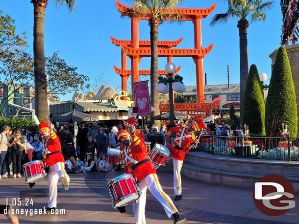 Holiday Toy Drummers