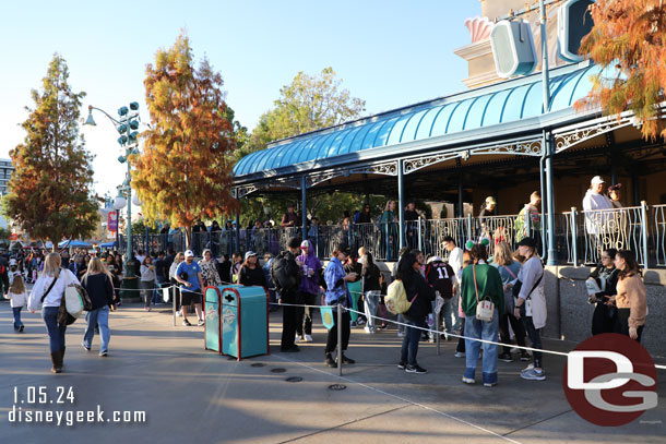 The extended queue was in use for the Little Mermaid. The standby was posted at 20 minutes