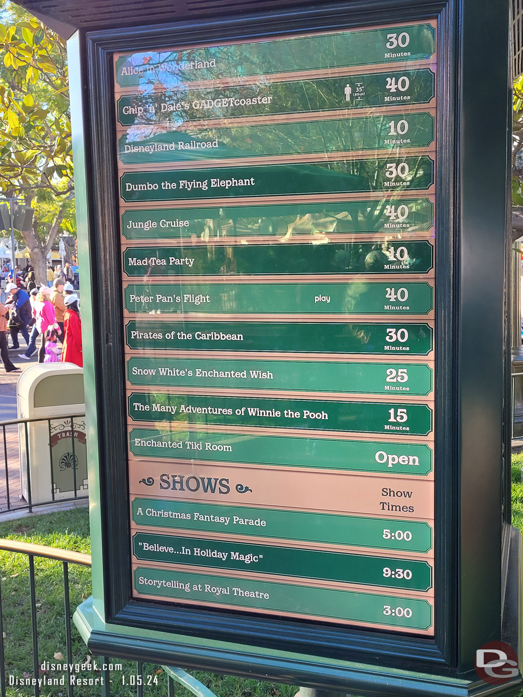 3:00pm - A check of the Disneyland wait times