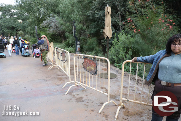 Not sure what was going on here.. but barriers up and a couple cast members in the area