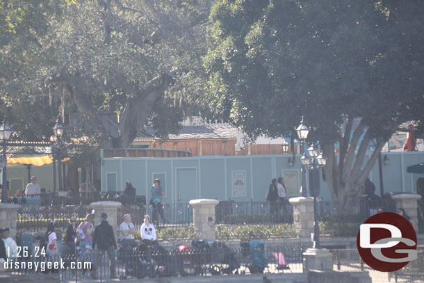 The walls block the entire park and the train station is inaccessible.