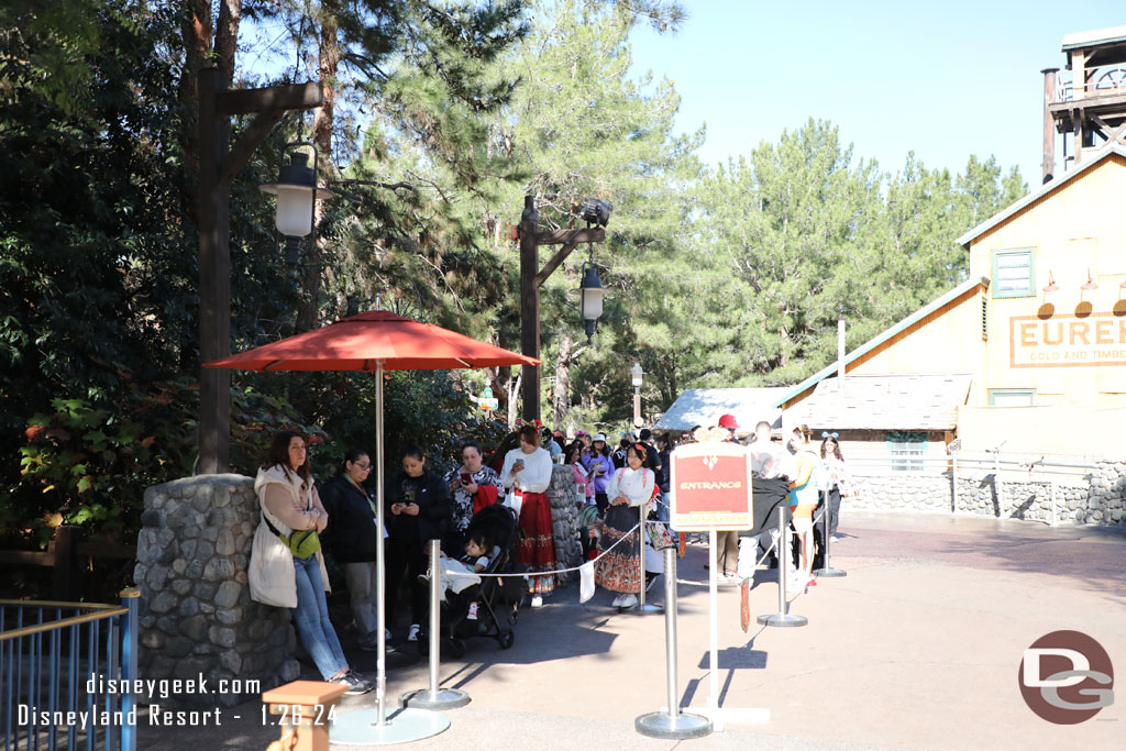 Plenty of guests queue up and waiting though.