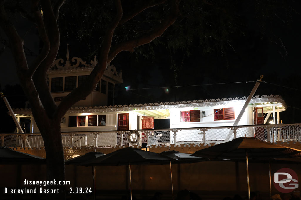 Work lights on but no visible work on the Mark Twain this evening