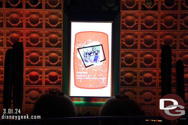 A better view of one of the screens with the performer information on it