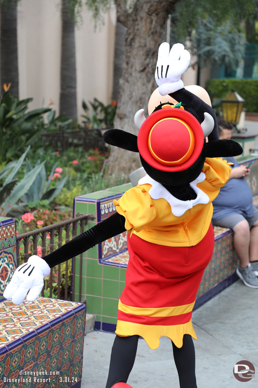 Clarabelle being dramatic on Buena Vista Street