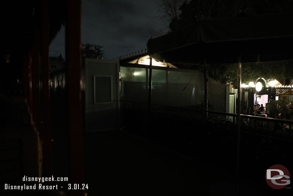 Hard to see at night but the walls at the New Orleans Train Station are on the platform with the station behind them.