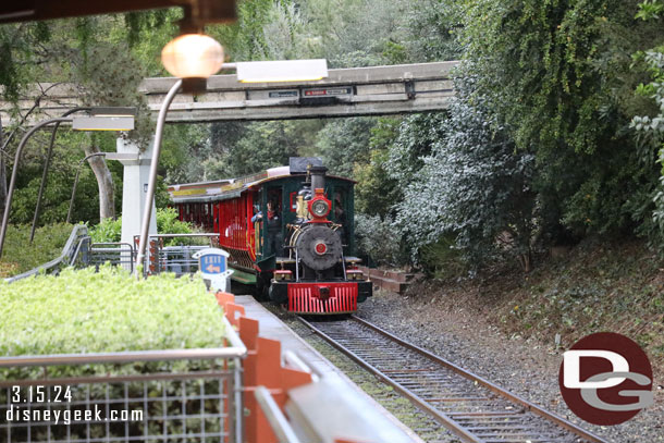 6:06pm - Our train arriving.