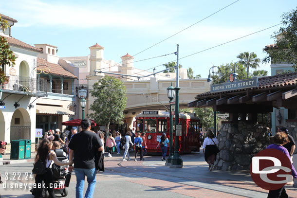 3:50pm - Buena Vista Street