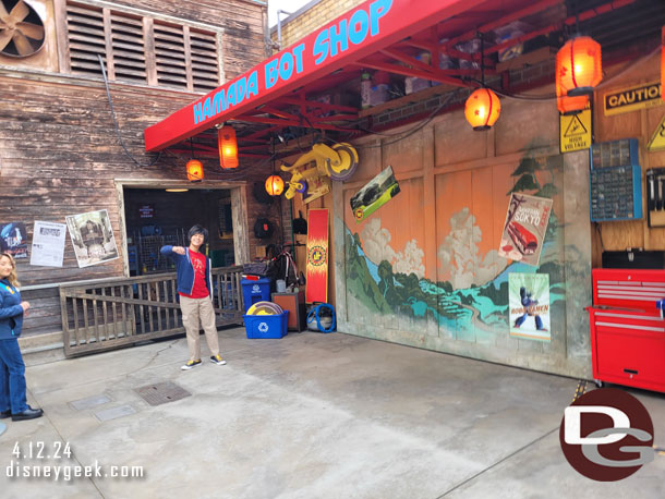 Hiro was out in San Fransokyo and posed for a picture as I walked by too. There were no guests in line to meet him.