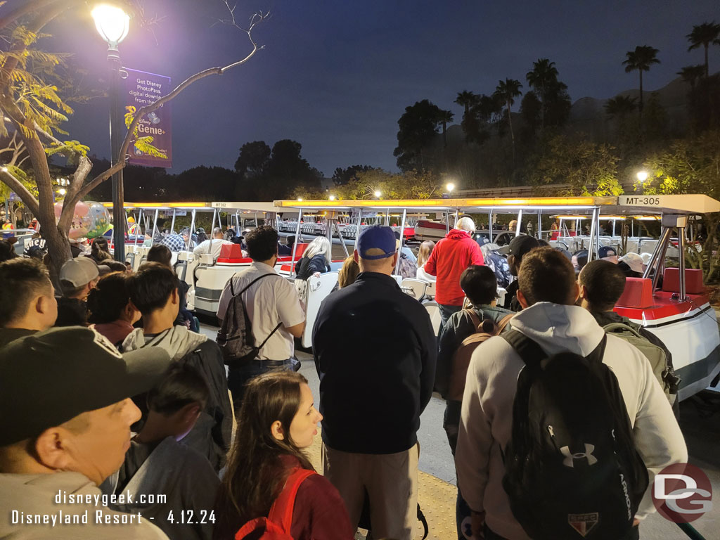 It was a 2-3 tram wait when we showed up.  We had great timing and they opened the 2nd stop as we walked up to so we were able to bypass the lines and walked onto a waiting tram a little further along.