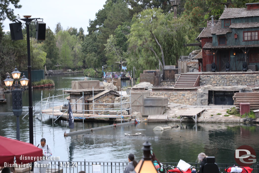 The screens/fountains are raised and ready for this evening fireworks.