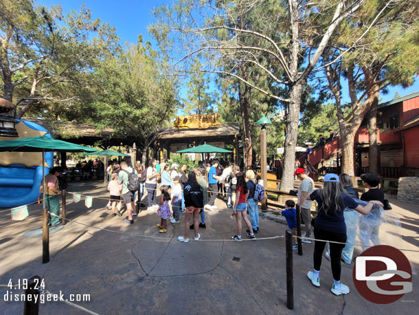 The LL return queue for Grizzly River Run was using extended switchbacks.  It was in the 60s but sunny.