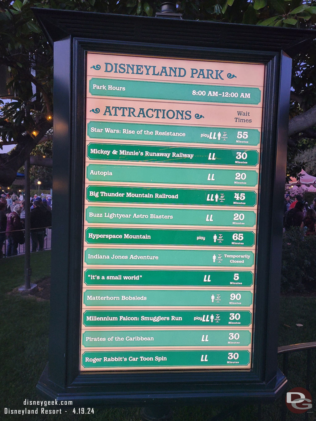 7:37pm - Disneyland Wait Times