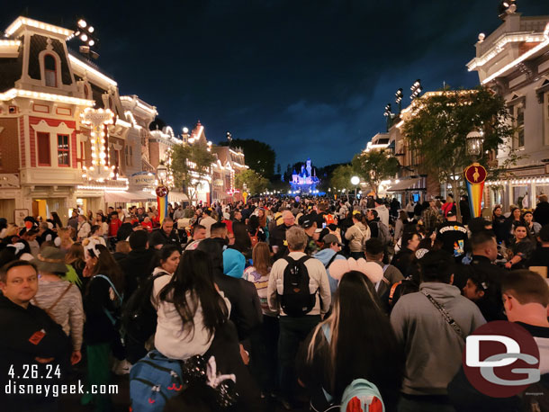 8:48pm - Main Street USA 40 minutes before fireworks (well projects since it is windy).