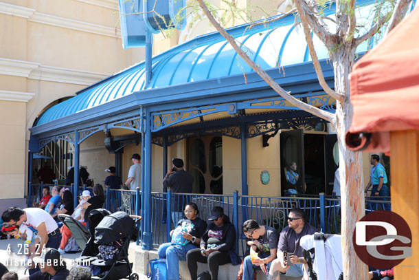 The LL and Standby queues enter through the original entrance walkway now.