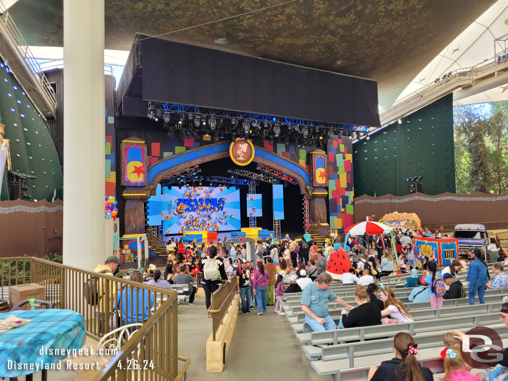 There are photo ops and characters on the floor in front of the stage, the stage  is used for dancing and characters and plenty of shaded seating available.