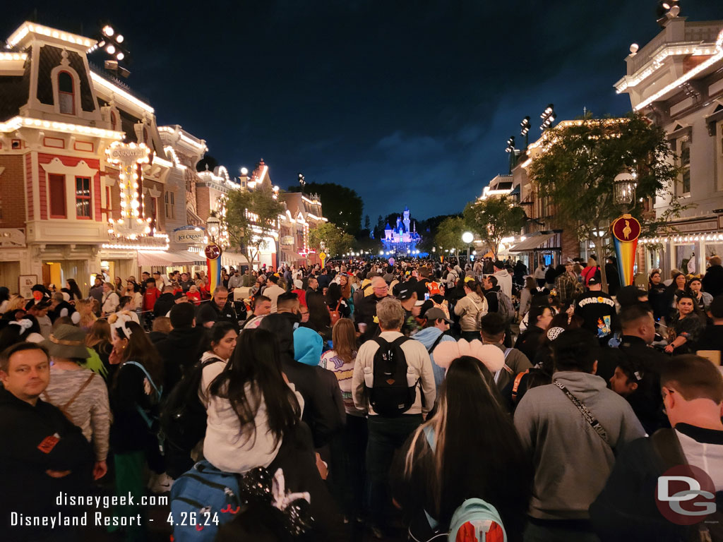 8:48pm - Main Street USA 40 minutes before fireworks (well projects since it is windy).