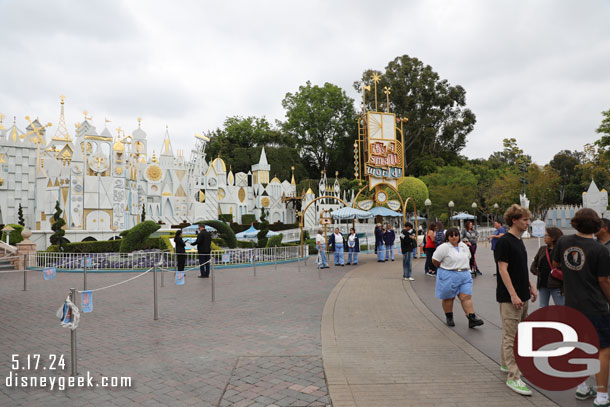 1:48pm - it's a small world was down when we walked by