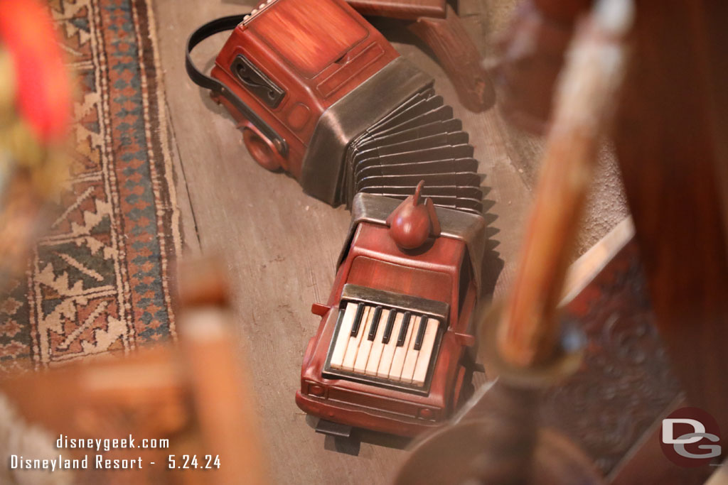 A Pizza Planet truck in the music room of the Adventureland Treehouse