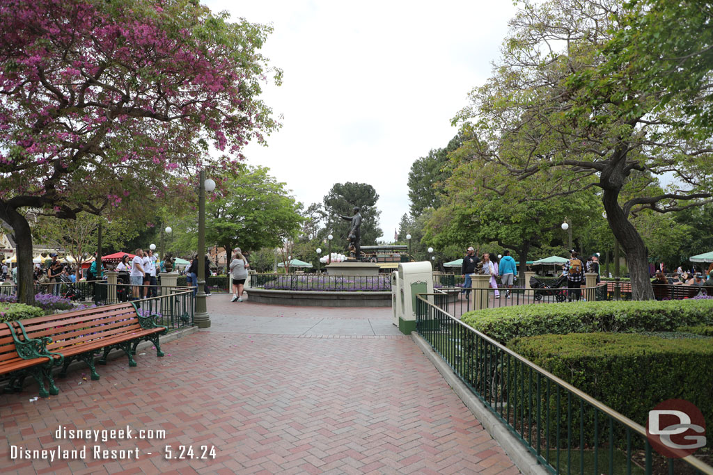 Walking through the hub.  A lamp post is currently gone for renovation.