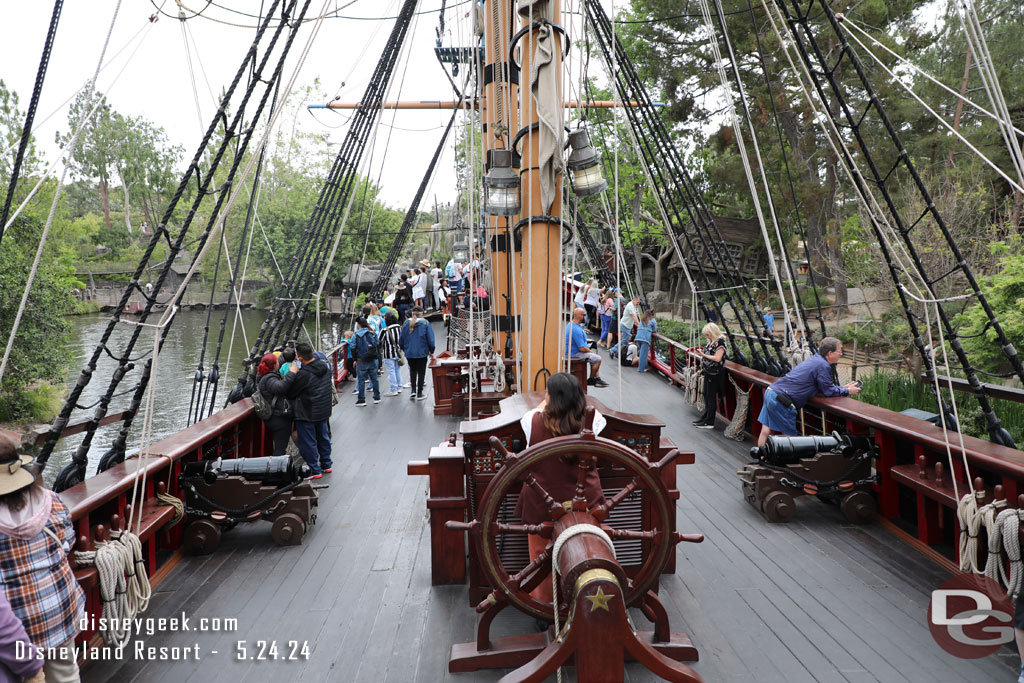 Seems everyone moved to the front of the ship.