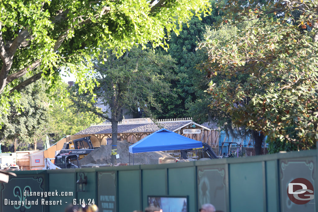 A look into the Haunted Mansion queue project space