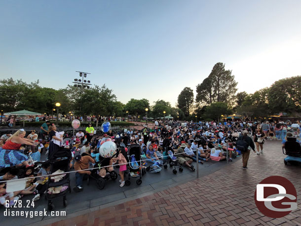 8:01pm - The hub was mostly full as guests wait for the fireworks at 9:30pm