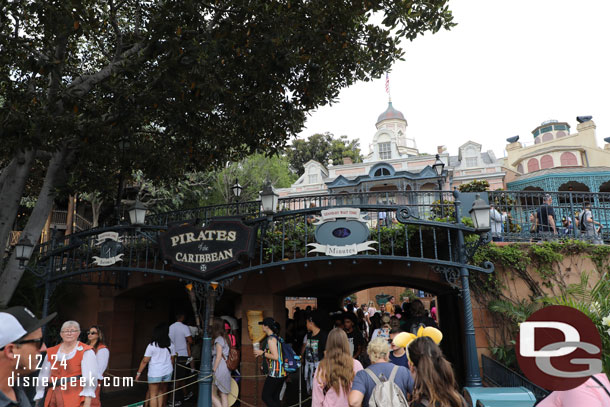 1:04pm - 25 minute wait posted for Pirates but it looks shorter