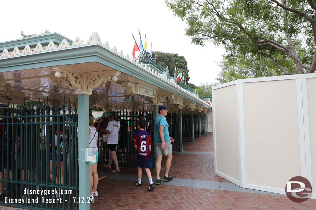 The gap between the wall and gates