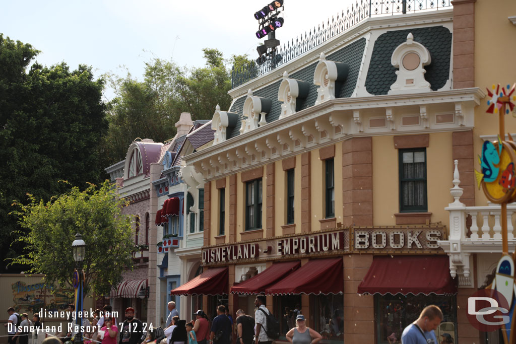 The exterior renovation work on Main Street USA has wrapped up and the scaffolding is all gone.