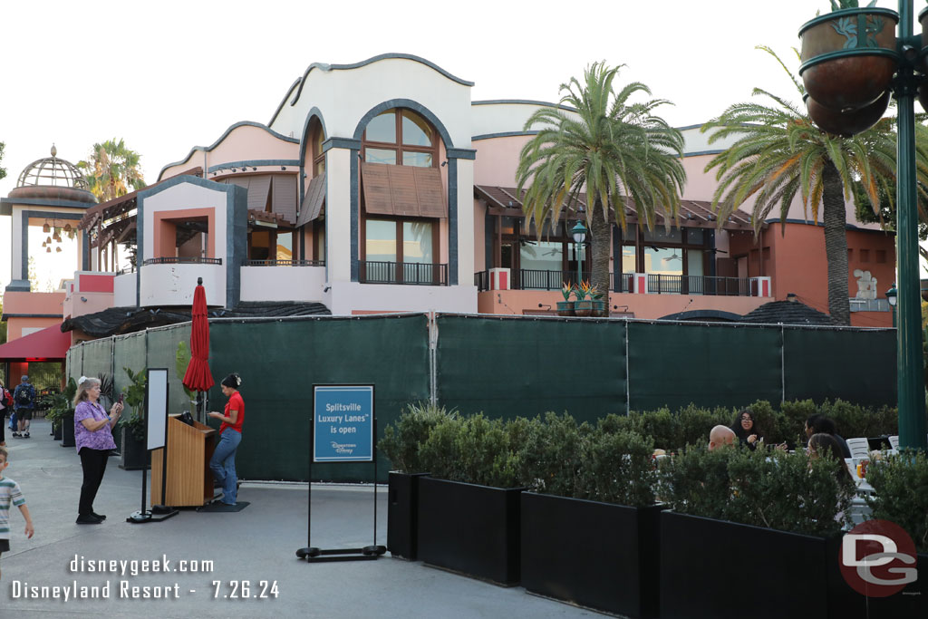 Fences up around the fountain, looks like it is being removed.