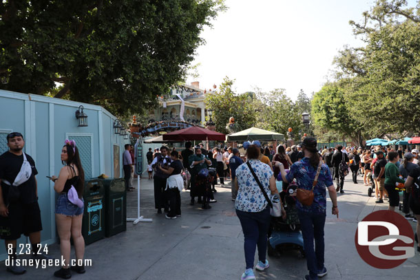 3:46pm - Walking up to the Haunted Mansion. The area is much more calm than my last trip through this area.