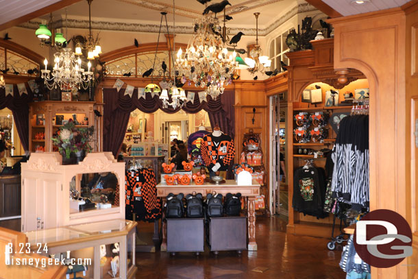 The Fortuosity Shop features the black crows for Halloween.