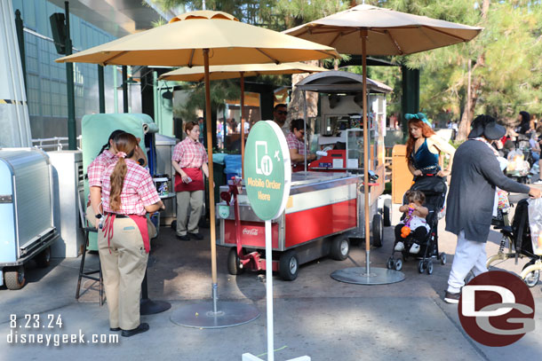 The popcorn cart in Grizzly Peak was on the mobile order system for the Halloween Popcorn buckets today.