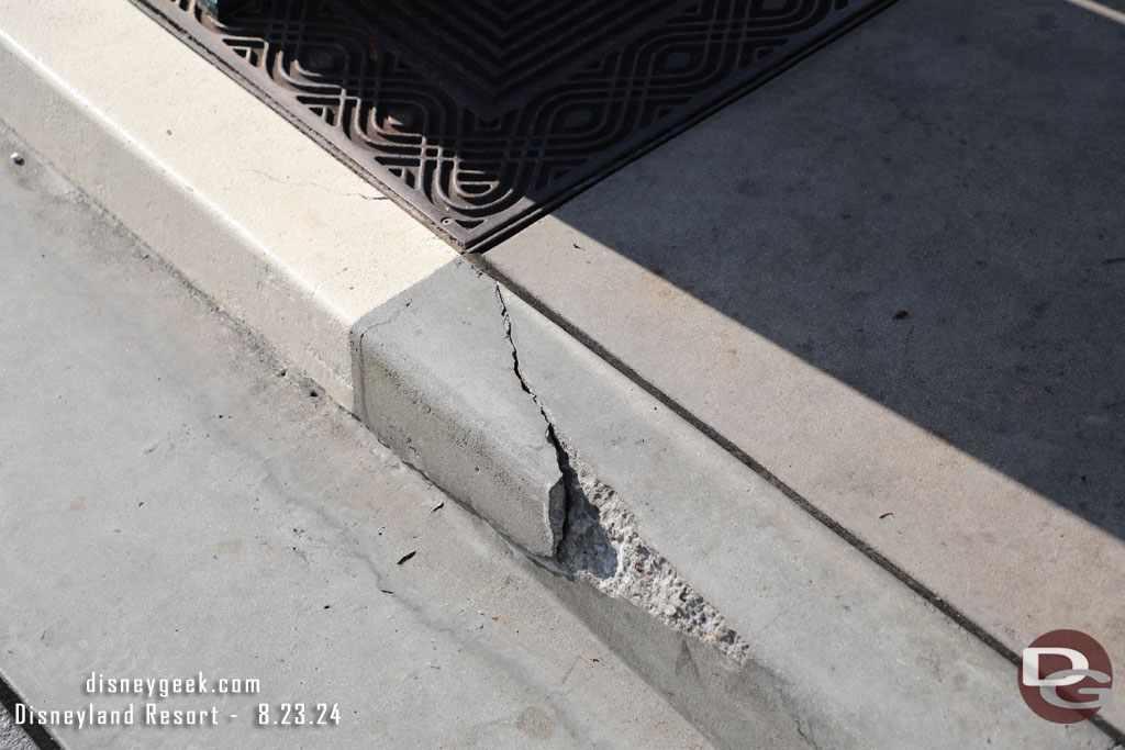 Looks like something caused some curb damage along Hollywood Blvd just before Carthay Circle