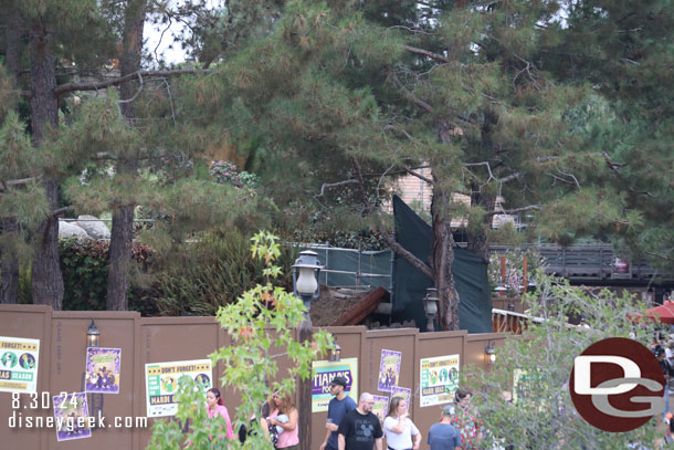 Walls up around the gift shop