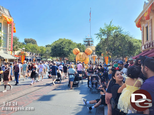 2:43pm- Main Street USA a few minutes before the Cavalcade