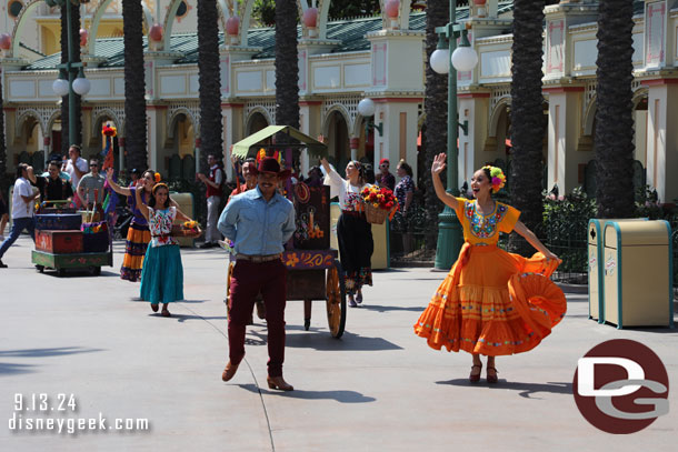 The Storytellers of Plaza de la Familia Celebrate The Musical World of Coco! 