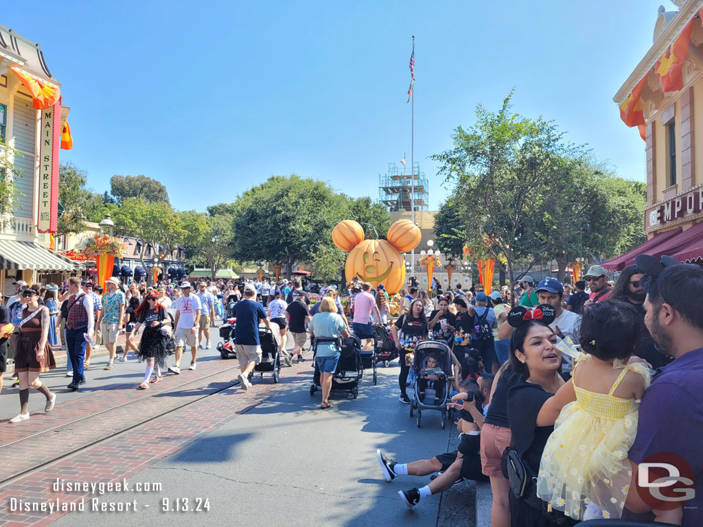 2:43pm- Main Street USA a few minutes before the Cavalcade