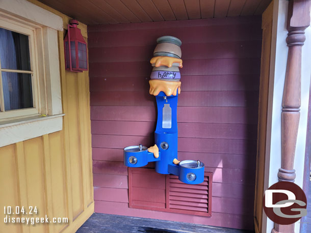 A new Winnie the Pooh drinking fountain has been installed.  This is a fun detail but completely out of place in Bayou Country and on this western looking building.  On the positive side it still has nice cold water.