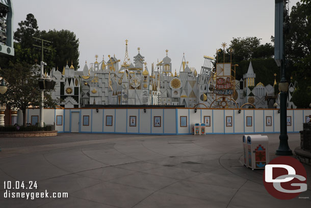 Alice was still down so headed for Toontown.  it's a small world is closed for another 5 weeks until the holidays.